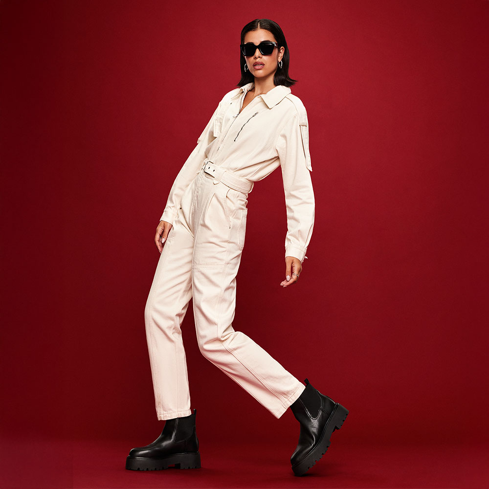 Thalelith Women's Black Ankle Boots